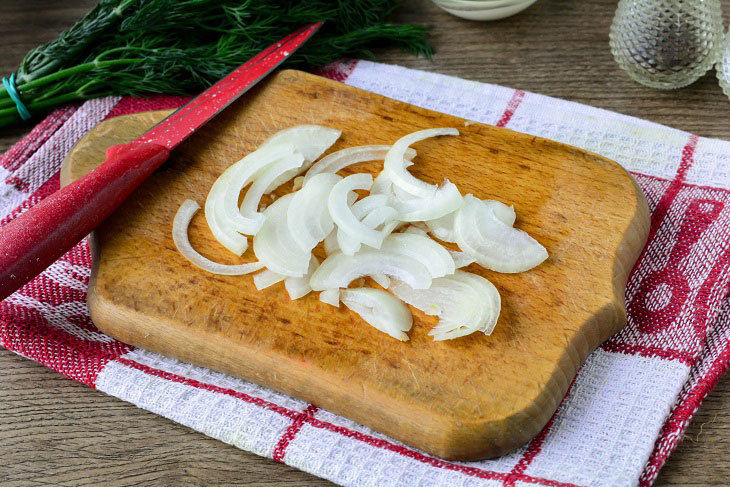 Salad "Proletarian" - a delicious dish of the simplest products