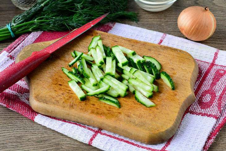 Salad "Proletarian" - a delicious dish of the simplest products