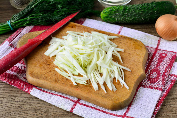 Salad "Proletarian" - a delicious dish of the simplest products