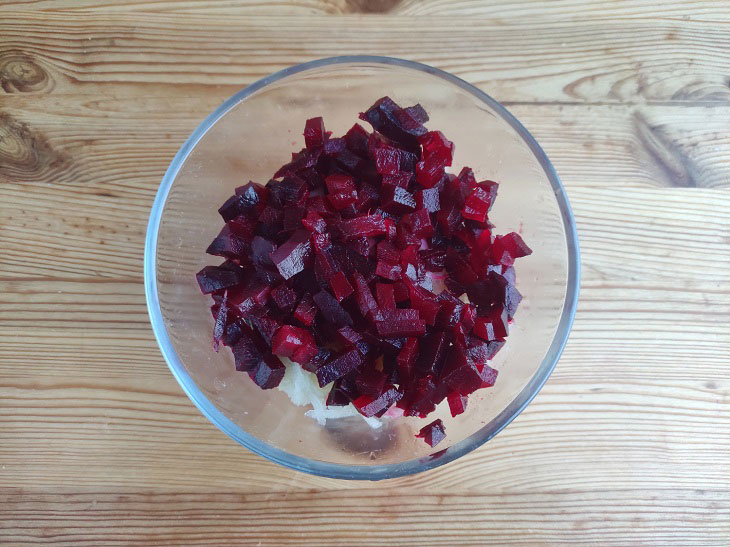 Christmas herring salad - elegant and solemn