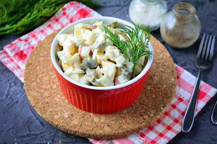 Onion salad in Polish - original and spicy taste