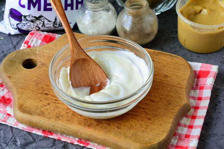 Onion salad in Polish - original and spicy taste