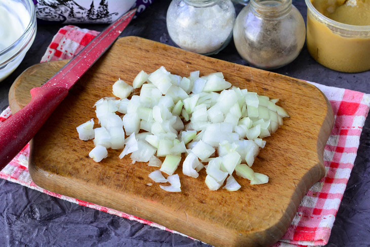 Onion salad in Polish - original and spicy taste