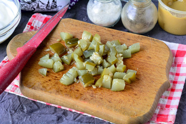Onion salad in Polish - original and spicy taste