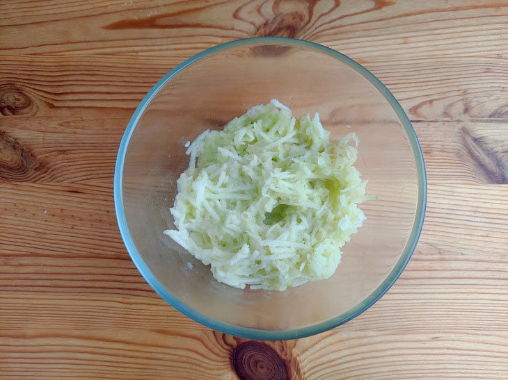 Salad "Paris in the snow" - tender and elegant