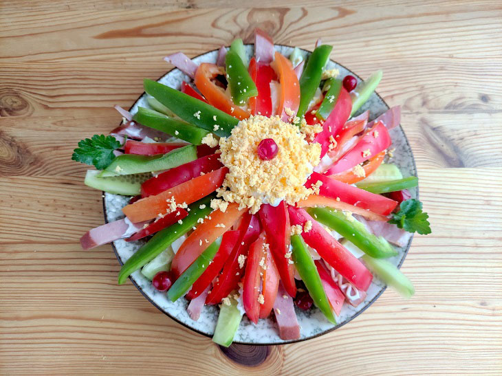 Salad "Fireworks" - bright, festive and atmospheric