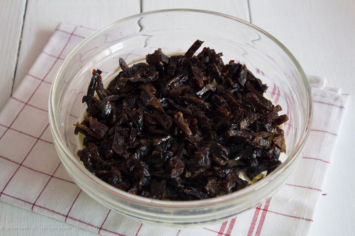 Salad "Tenderness" - hearty, tasty and elegant