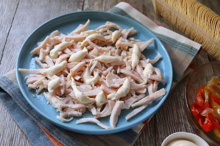 Salad "Chrysanthemum" - simple, satisfying and original