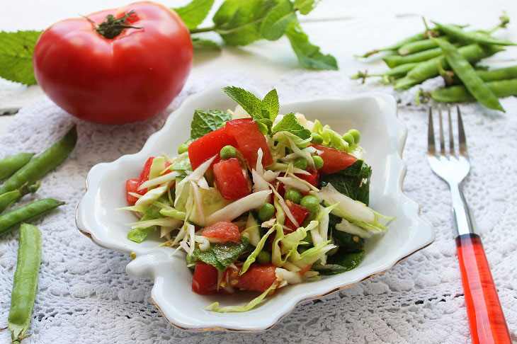 Salad "Motley garden" - vitamin, tasty and bright