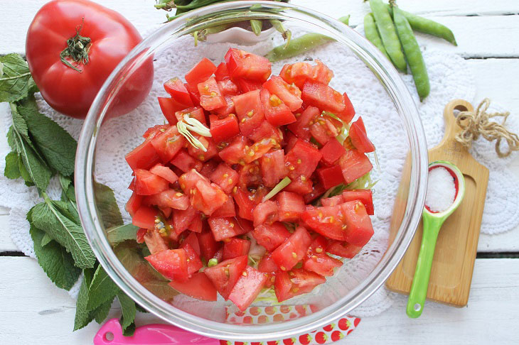 Salad "Motley garden" - vitamin, tasty and bright