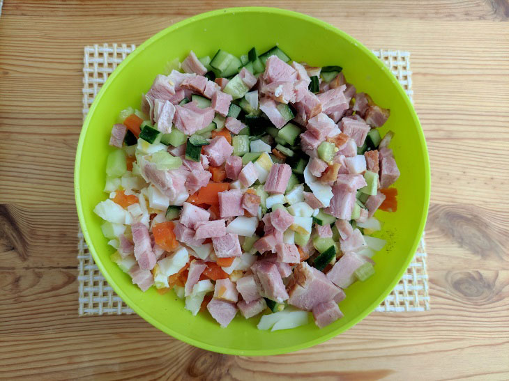 Ham and Cheese Salads - 10 Delicious and Easy Recipes