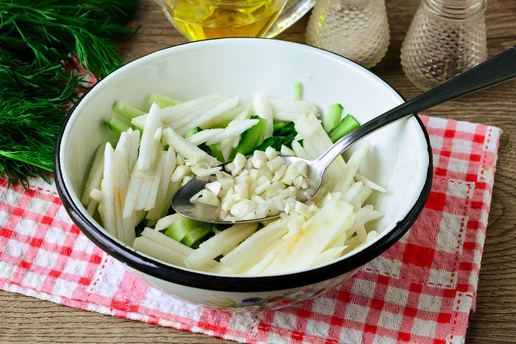 Salad "Gazapkhuli" in Georgian - original and very tasty