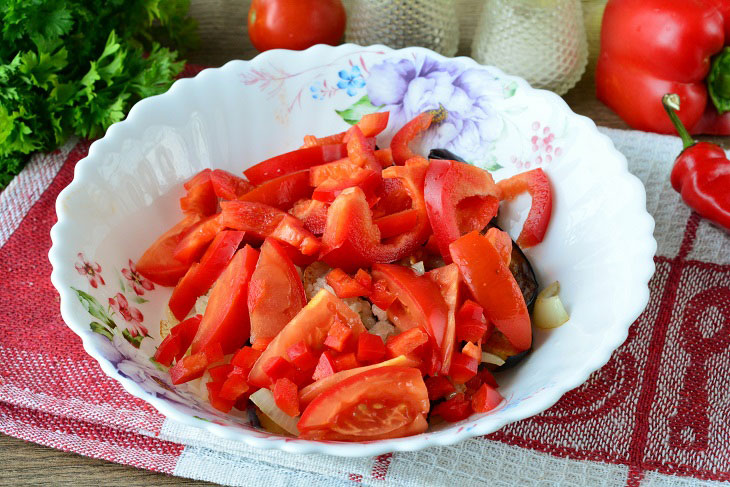 Armenian eggplant salad - spicy and tasty