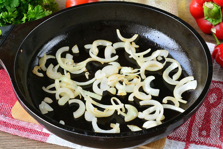 Armenian eggplant salad - spicy and tasty