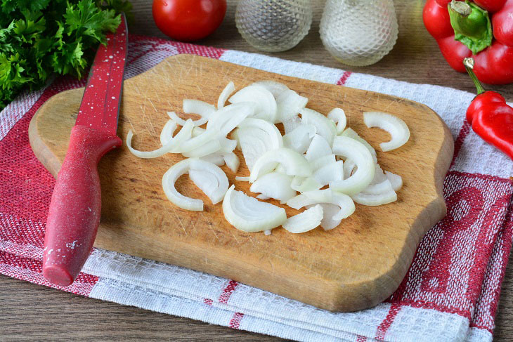 Armenian eggplant salad - spicy and tasty