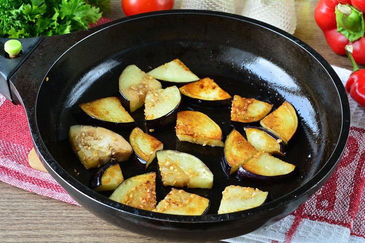 Armenian eggplant salad - spicy and tasty