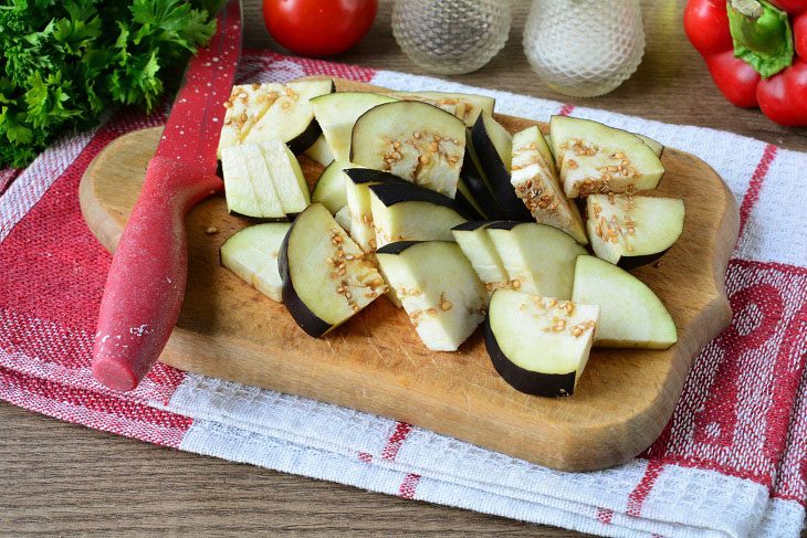 Armenian eggplant salad - spicy and tasty