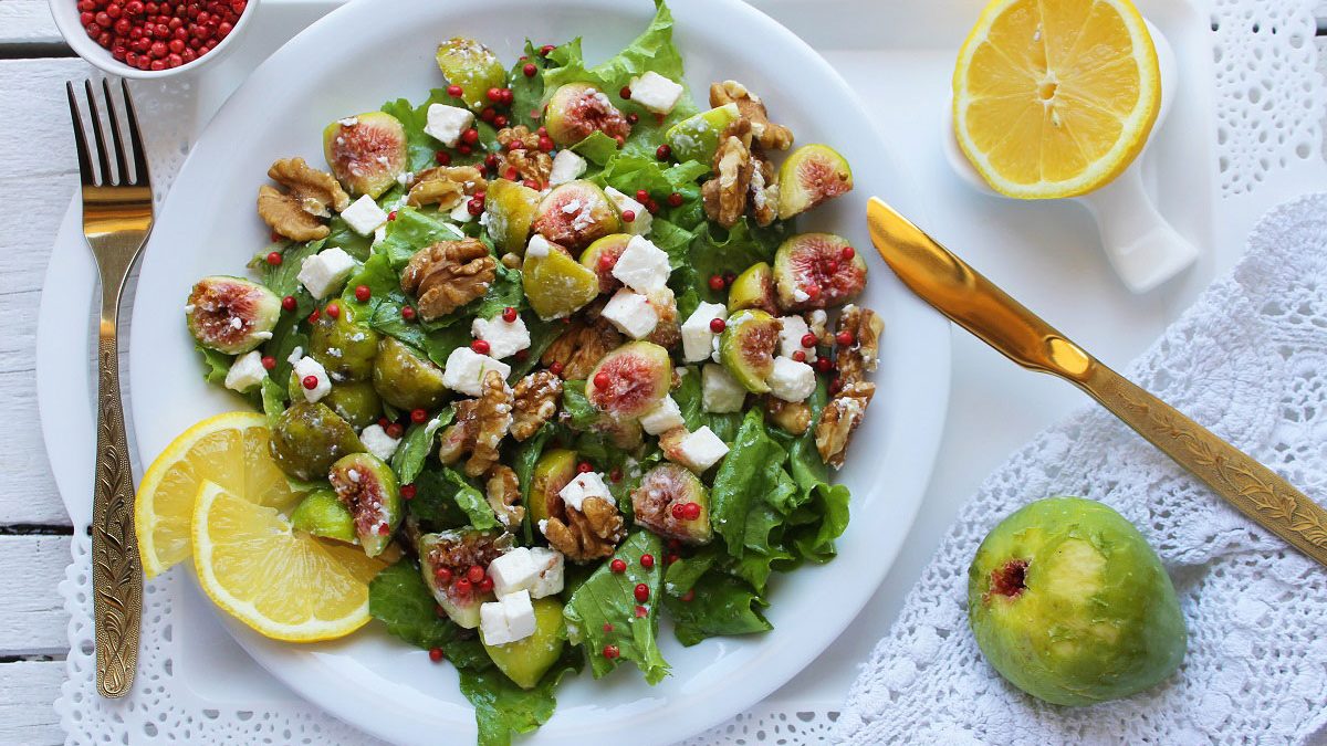 Salad “Gourmet” with walnuts – delicious and unusual