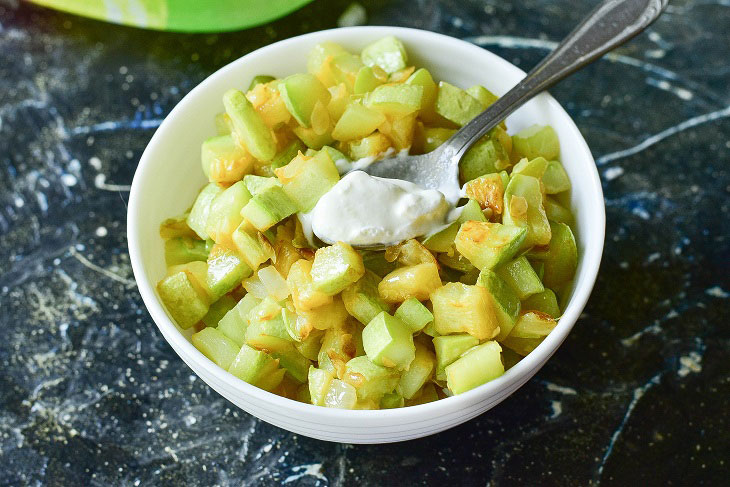 Zucchini salad "Gentle" - it turns out hearty and tasty
