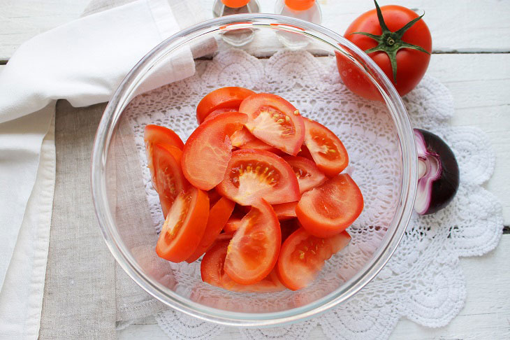 Panzanella salad - a refreshing summer recipe