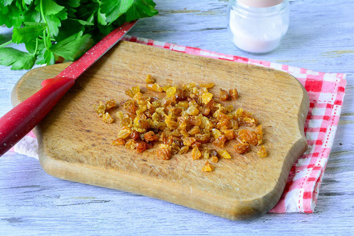 Salad "Royal" with beets - bright and tasty