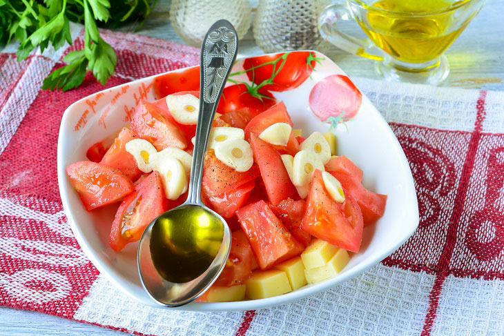 Salad "Duet" - juicy and refreshing