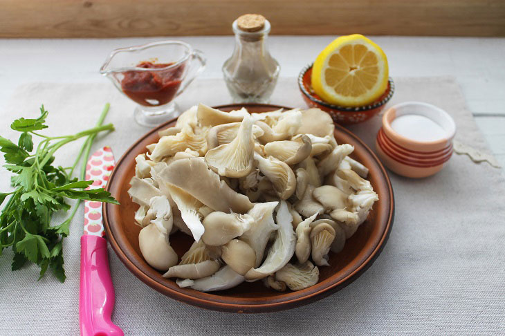 Lenten borscht with mushrooms - a special aroma and delicious taste