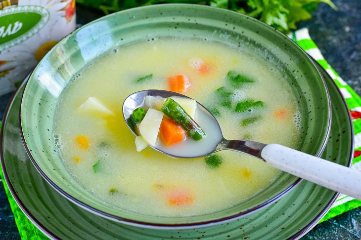 Ukrainian potato soup - delicious instant vegetable broth