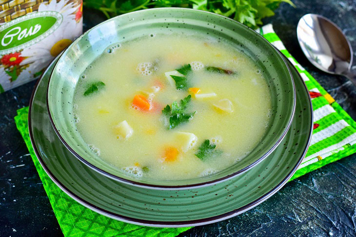 Ukrainian potato soup - delicious instant vegetable broth