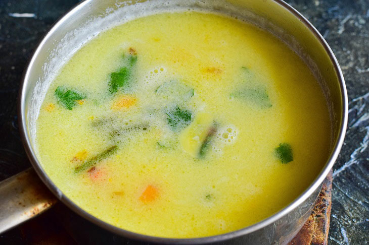 Ukrainian potato soup - delicious instant vegetable broth