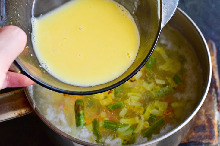Ukrainian potato soup - delicious instant vegetable broth