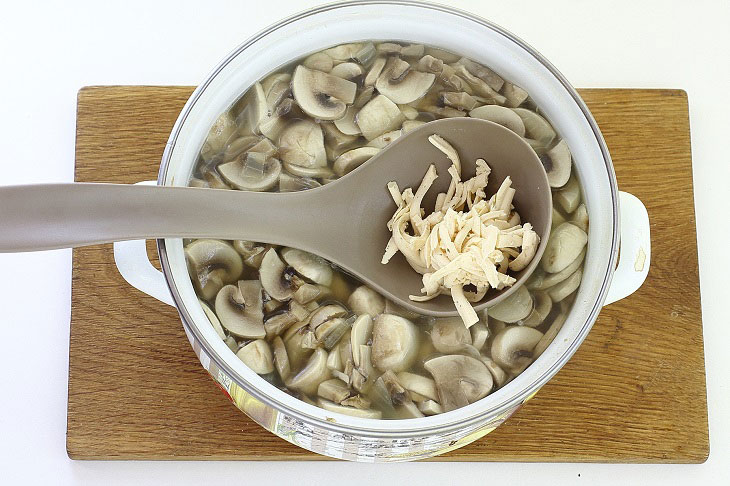 Creamy champignon mushroom soup - incredibly tender, tasty and light