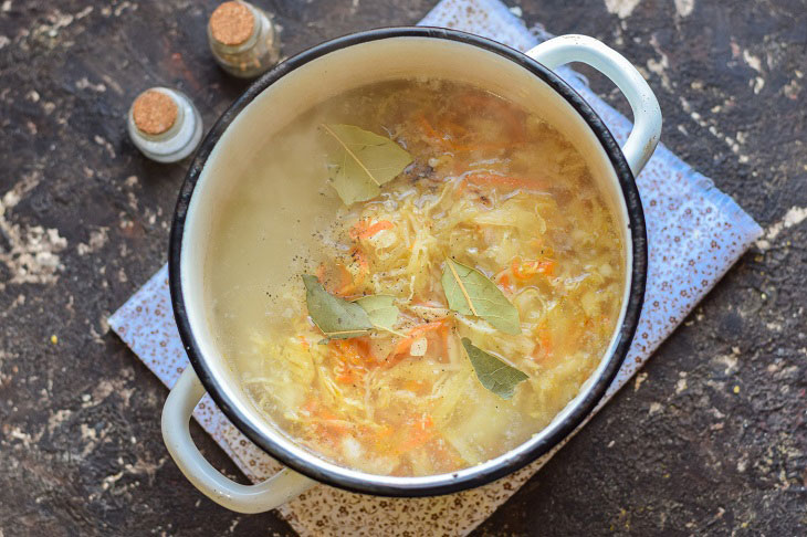 Kapustnyak according to the recipe of Zaporizhzhya Cossacks - an incredibly rich and fragrant soup