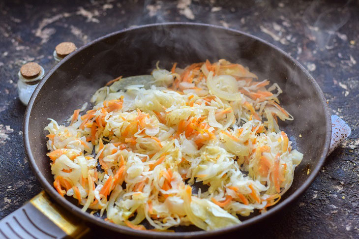 Kapustnyak according to the recipe of Zaporizhzhya Cossacks - an incredibly rich and fragrant soup