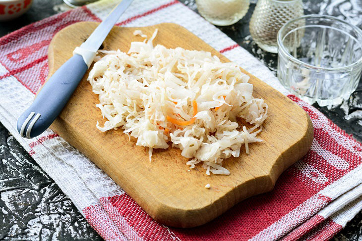 Kapustnyak soup with chicken and sauerkraut is a hearty meal for the whole family