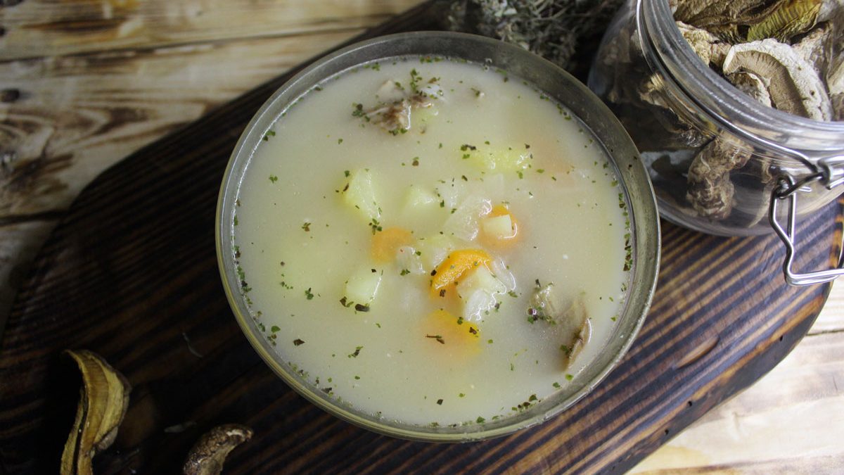 Creamy soup with porcini mushrooms – a tasty and fragrant first course in a hurry