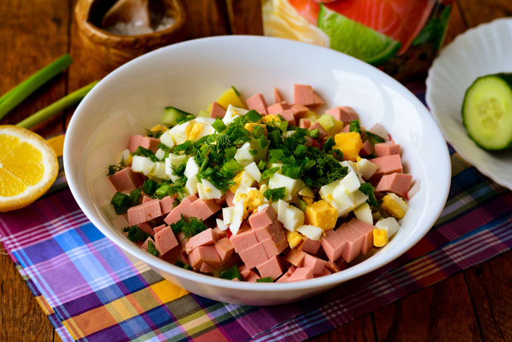 Okroshka on the water with mayonnaise and lemon juice - a great cold soup for the summer