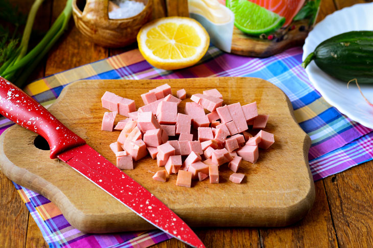 Okroshka on the water with mayonnaise and lemon juice - a great cold soup for the summer