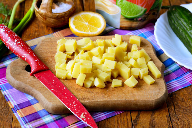 Okroshka on the water with mayonnaise and lemon juice - a great cold soup for the summer