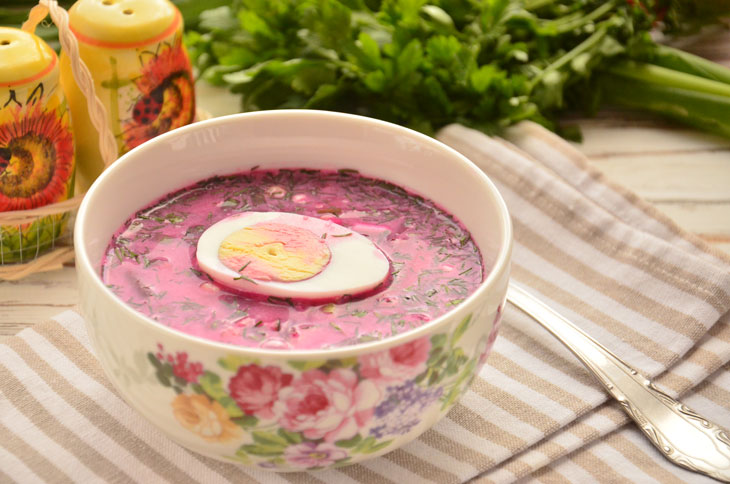 Cold "Beetroot" - a simple and refreshing soup for the summer