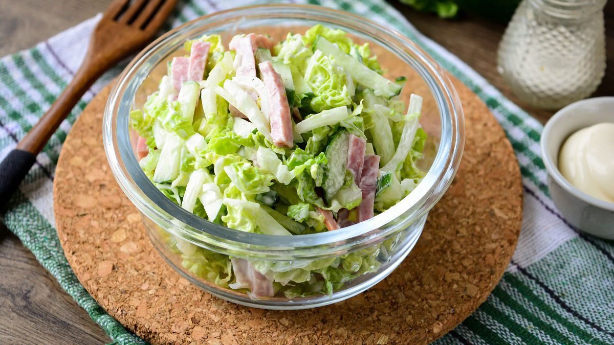 Salad “Skorospelka” with ham and Chinese cabbage – original and tasty
