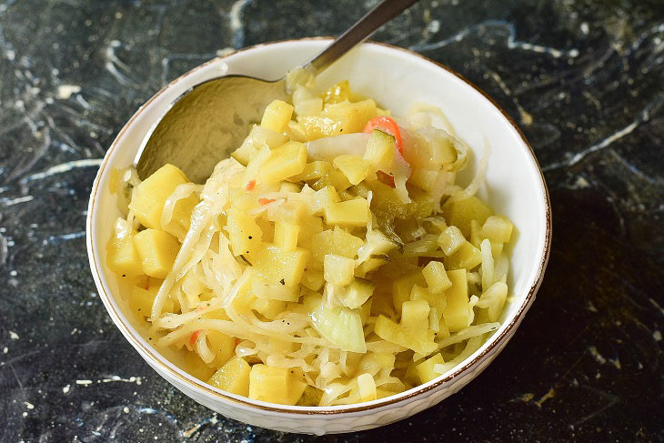 Salad "Cellar" - a delicious recipe in a hurry