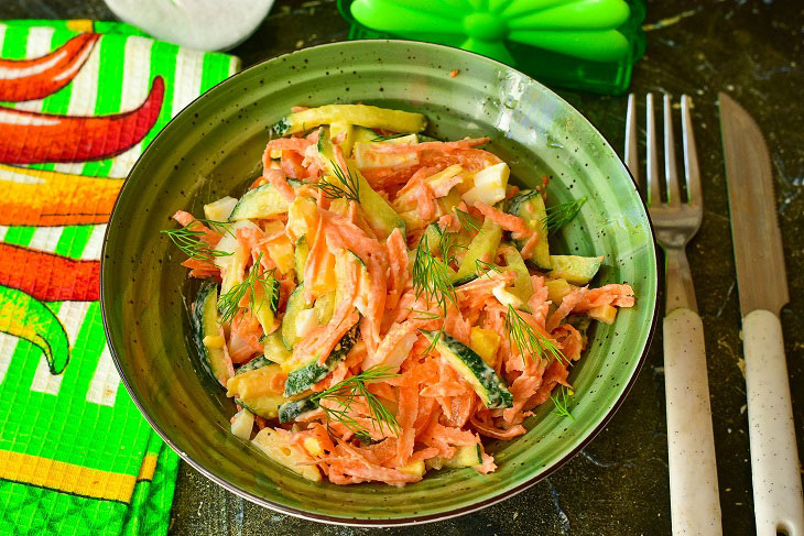 Salad "Workdays" - a quick recipe from available products