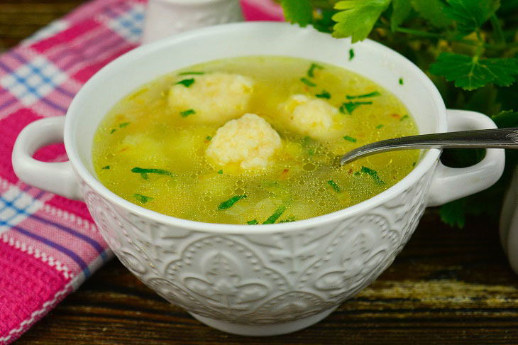 Chicken soup with cheese balls - delicious and satisfying