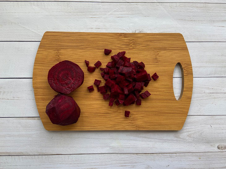 Borscht in a pot - an original and delicious recipe