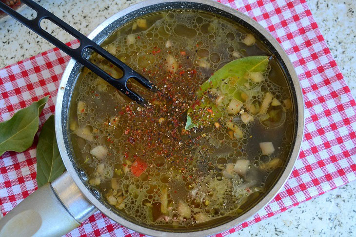 Fragrant mushroom soup - appetizing, tender and low-calorie