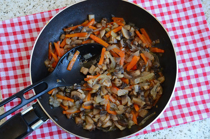 Fragrant mushroom soup - appetizing, tender and low-calorie