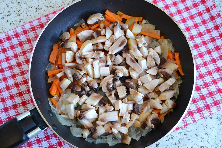 Fragrant mushroom soup - appetizing, tender and low-calorie