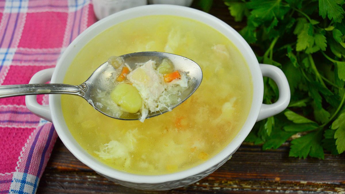 Chicken soup with egg – an interesting first dish in a hurry