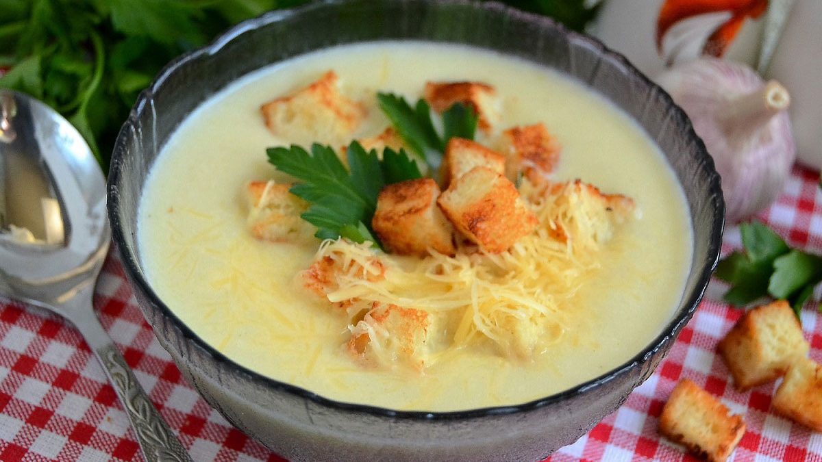 Garlic cream soup – fragrant and appetizing